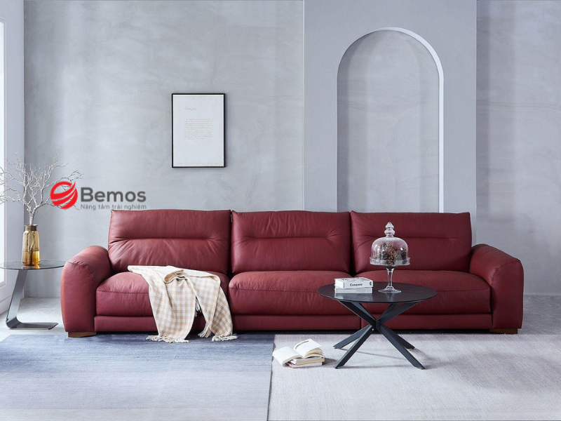 Sofa da màu đỏ